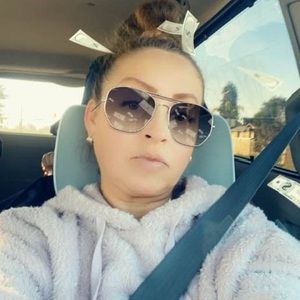 Meet your Posher, Ana